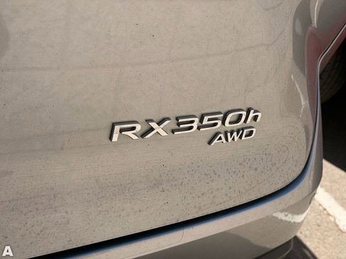 Used 2024 Lexus RX 350 w/ Convenience Package image 8