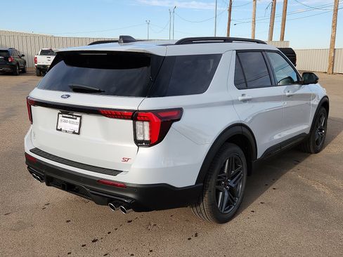 New 2026 Ford Explorer ST w/ Sun And Sound Package AWD/4WD image 4