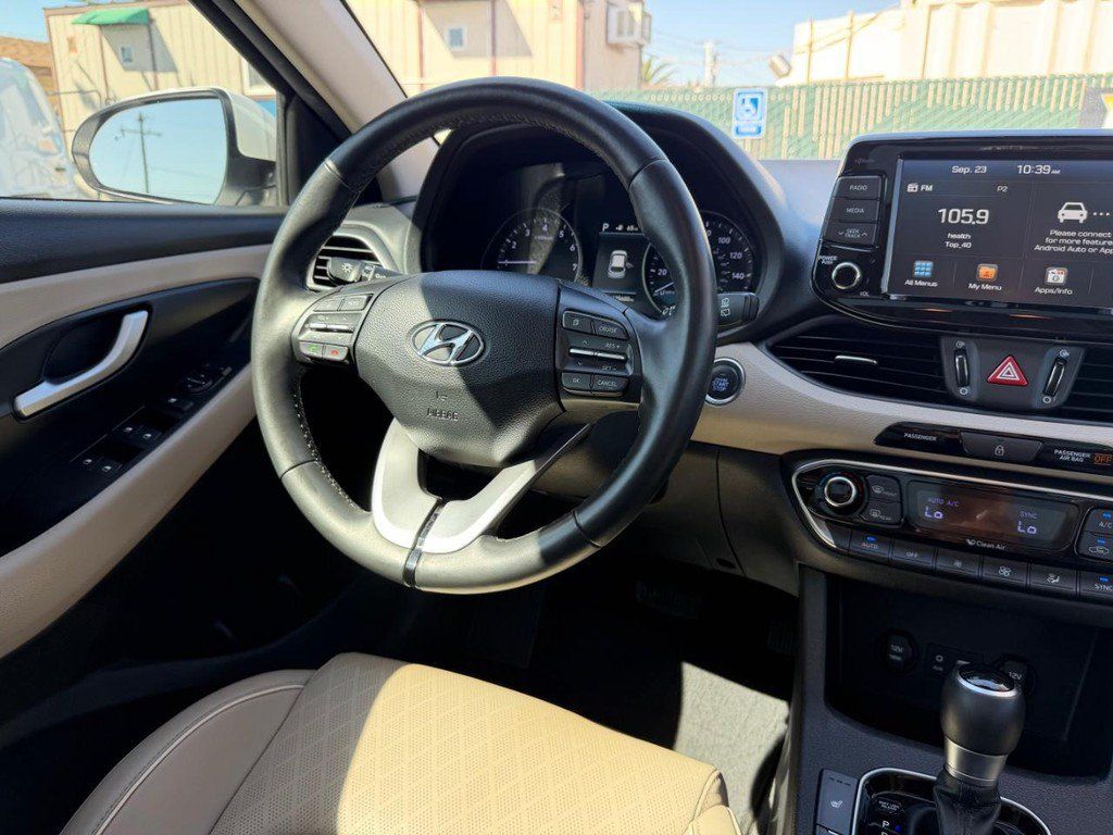 Used 2020 Hyundai Elantra GT w/ Style Package 02 FWD image 24