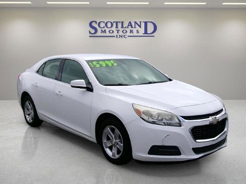 Used 2016 Chevrolet Malibu LT image 4