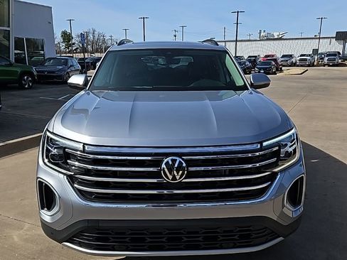 New 2026 Volkswagen Atlas SE FWD image 2