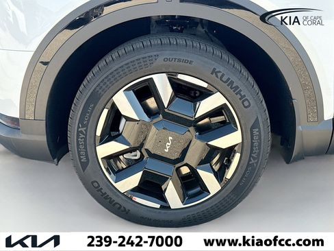 New 2027 Kia Telluride S image 9