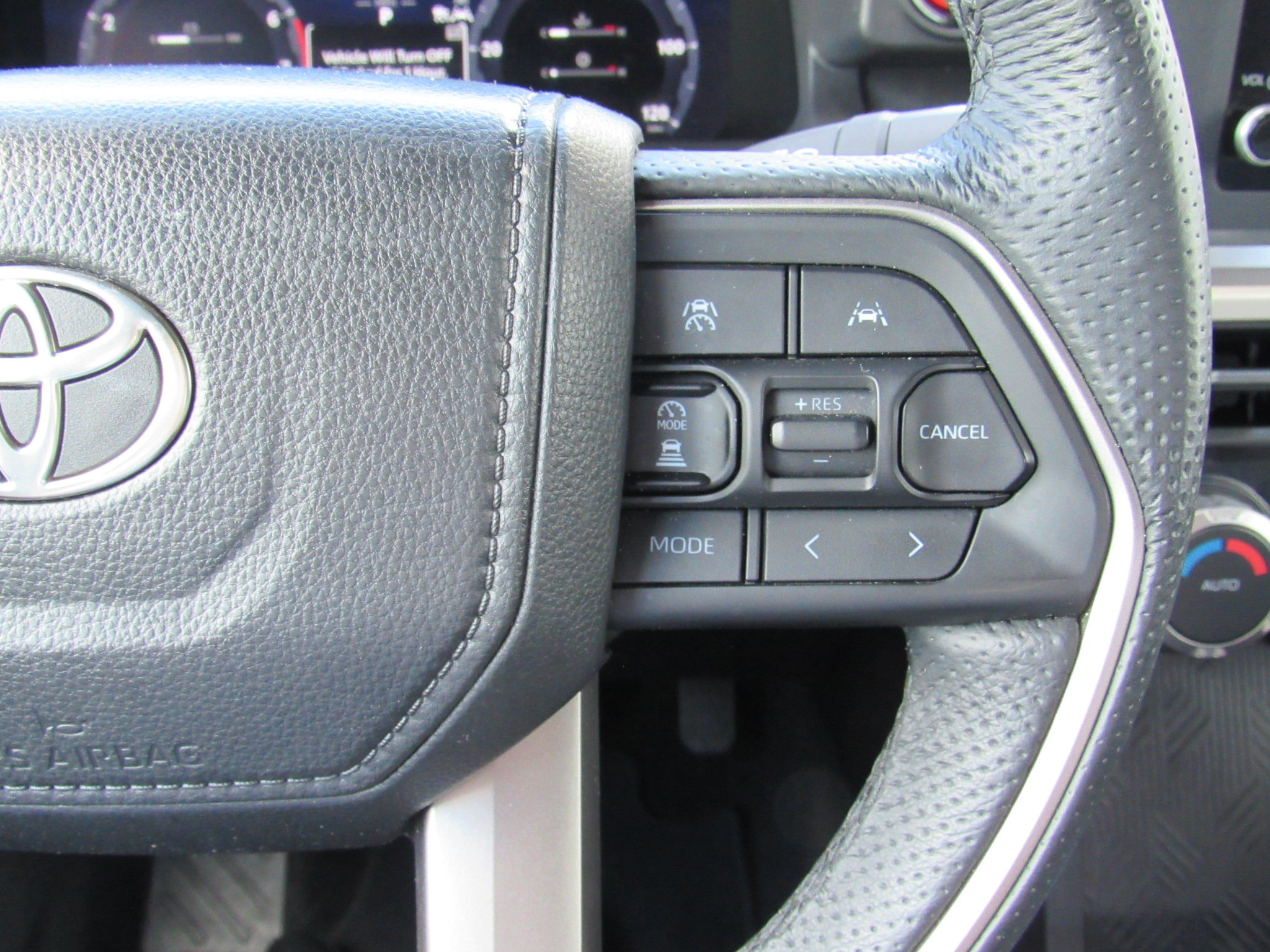 Used 2025 Toyota Tacoma TRD Off-Road AWD/4WD image 21