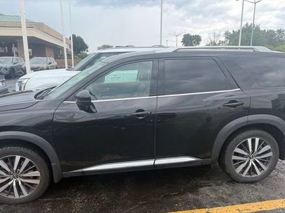 Used 2022 Nissan Pathfinder Platinum w/ Cargo Package