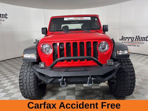 Used 2023 Jeep Gladiator Sport image 3