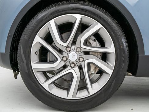 Used 2018 Land Rover Discovery HSE Luxury AWD/4WD image 36