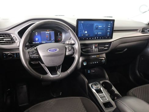 Used 2023 Ford Escape Active w/ Tech Pack #1 image 2