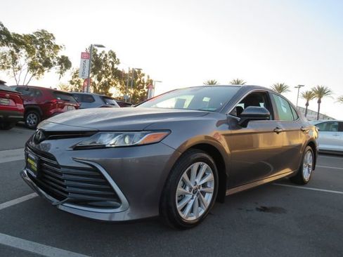 Certified 2024 Toyota Camry LE image 3