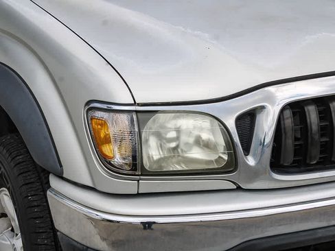 Used 2003 Toyota Tacoma PreRunner image 4