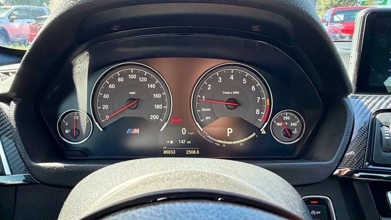 Used 2015 BMW M4 Coupe RWD image 9