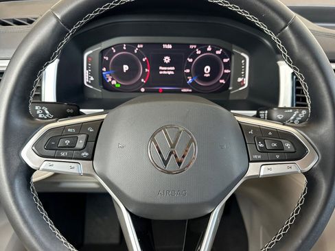 Used 2023 Volkswagen Atlas SE FWD image 24