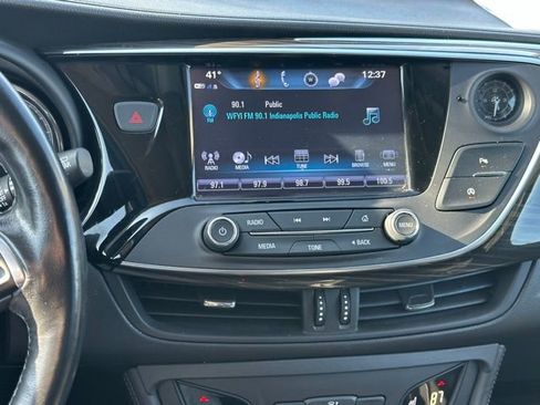 Used 2020 Buick Envision Essence image 20