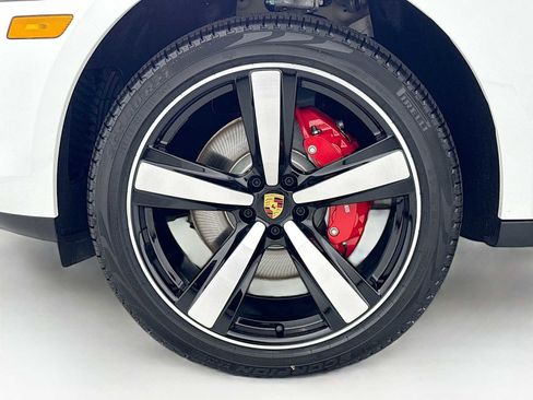 New 2026 Porsche Macan S image 33