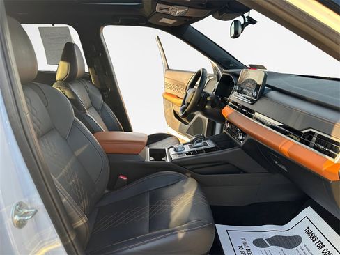 Used 2024 Mitsubishi Outlander SEL image 26