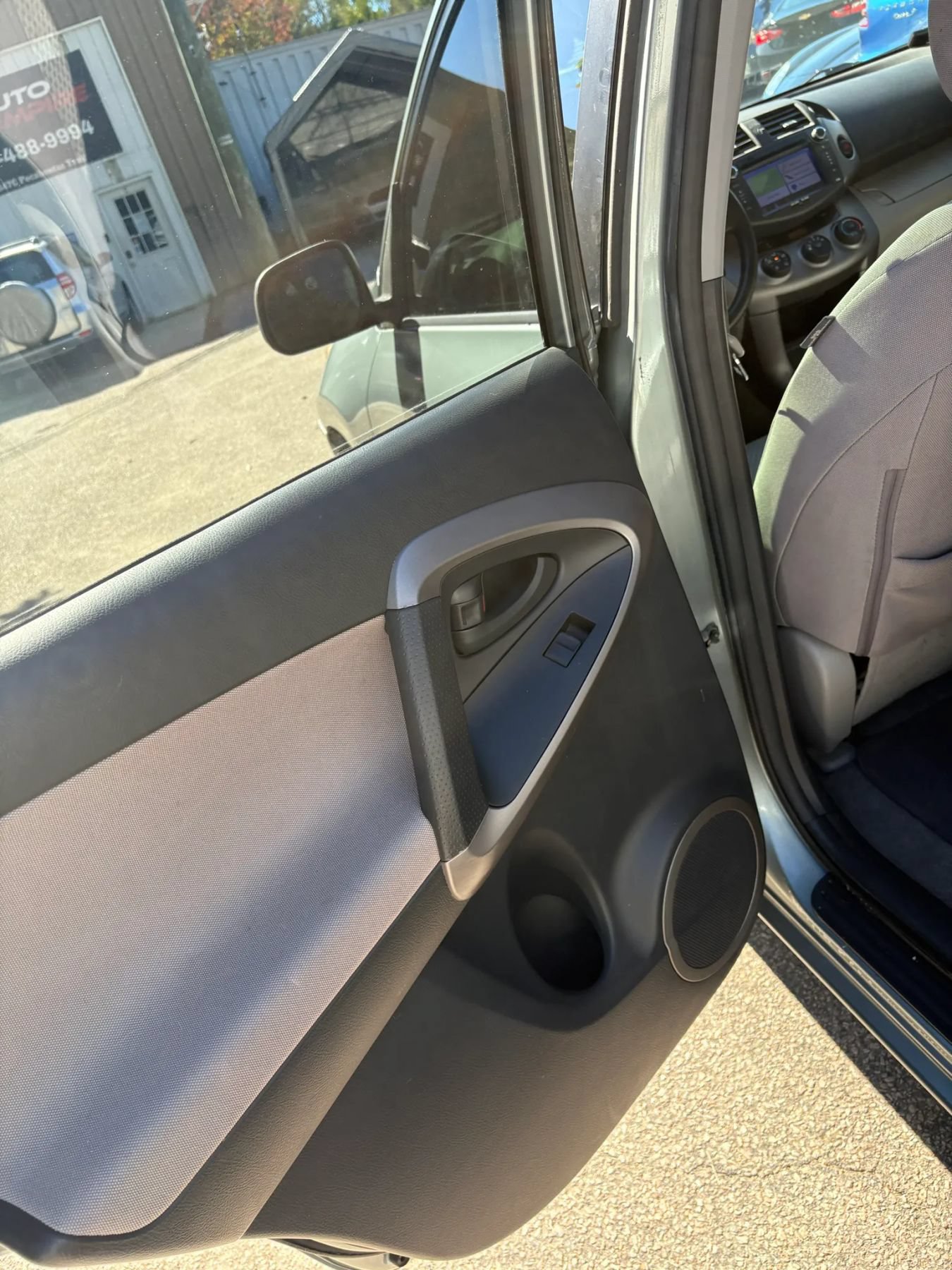 Used 2007 Toyota RAV4 2WD image 19