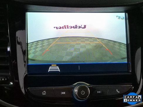 Used 2019 Chevrolet Trax LT w/ LT Convenience Package image 20