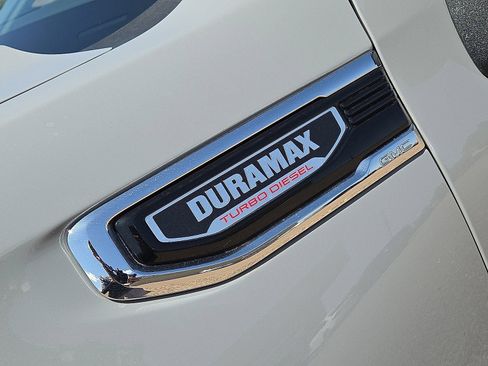 Used 2024 GMC Sierra 1500 SLE AWD/4WD image 11
