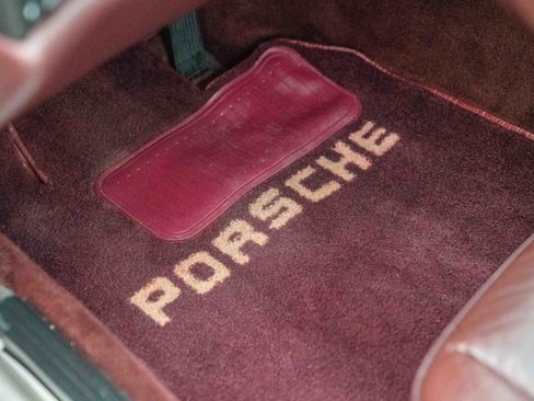 Used 1986 Porsche 944 Turbo image 17