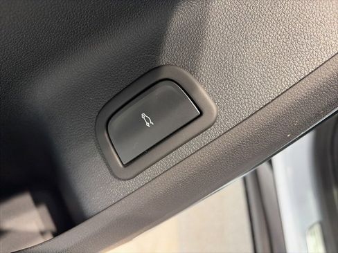 New 2026 Chevrolet Traverse High Country w/ LPO, Floor Liner Package image 11