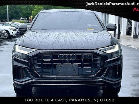 Used 2021 Audi Q8 Premium Plus w/ Premium Plus Package AWD/4WD image 3