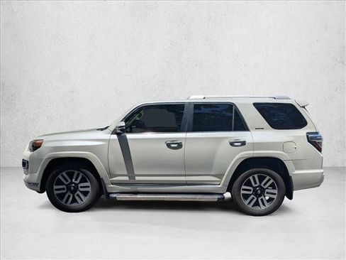 Used 2017 Toyota 4Runner Limited RWD image 10