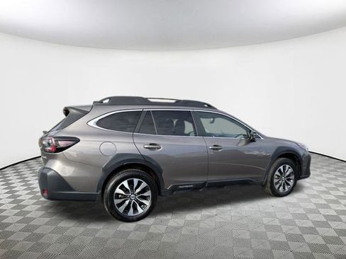 Used 2023 Subaru Outback Limited image 8