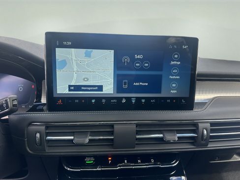 New 2026 Lincoln Corsair Premiere image 12