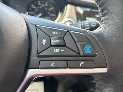 Used 2019 Nissan Rogue Sport SV w/ Technology Package FWD image 42