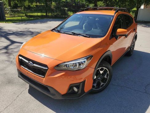Used 2019 Subaru Crosstrek 2.0i Premium w/ Popular Package #3 AWD/4WD image 2