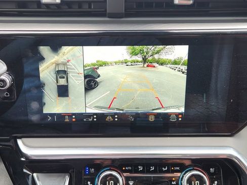 Used 2025 GMC Sierra 2500 Denali Ultimate AWD/4WD image 17