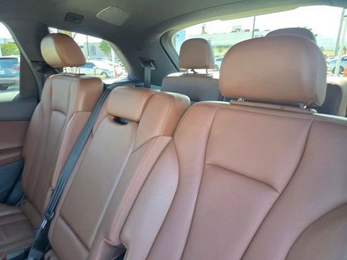 Used 2019 Audi Q7 3.0T Premium Plus w/ Premium Plus Package AWD/4WD image 10