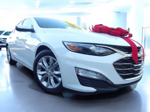 Used 2023 Chevrolet Malibu LT image 1