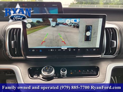 Certified 2025 Ford Expedition Max Platinum AWD/4WD image 13