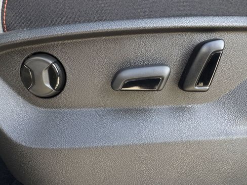 New 2026 Volkswagen Atlas Peak Edition image 28