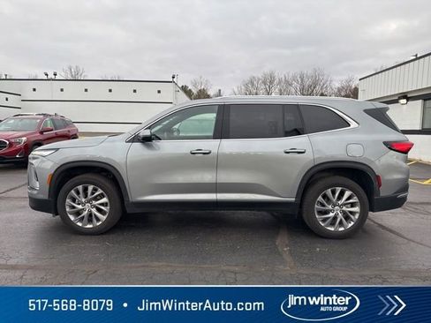 Used 2025 Buick Enclave Preferred image 6