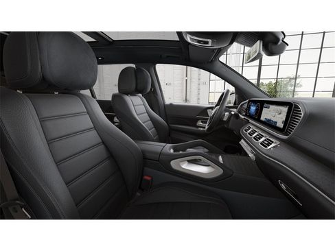 New 2026 Mercedes-Benz GLS 450 4MATIC image 4