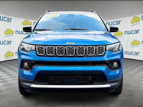 Used 2024 Jeep Compass Limited AWD/4WD image 2