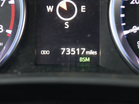 Used 2018 Toyota Highlander XLE FWD image 20