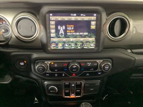 Used 2023 Jeep Wrangler Sahara image 12