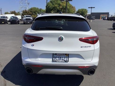 Used 2022 Alfa Romeo Stelvio Ti image 28
