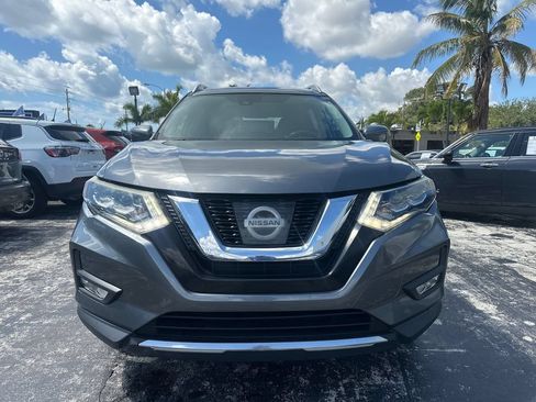 Used 2017 Nissan Rogue SL w/ SL Premium Package FWD image 5