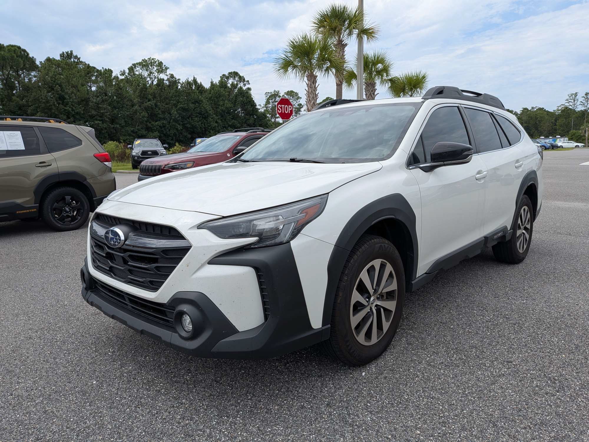 Certified 2024 Subaru Outback Premium AWD/4WD image 8