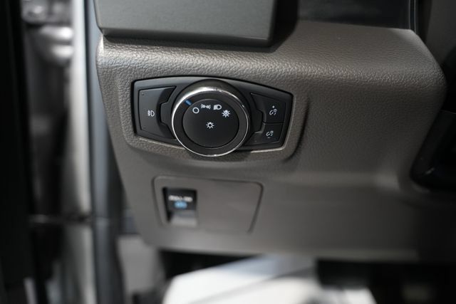Used 2019 Ford Expedition Max XLT AWD/4WD image 12