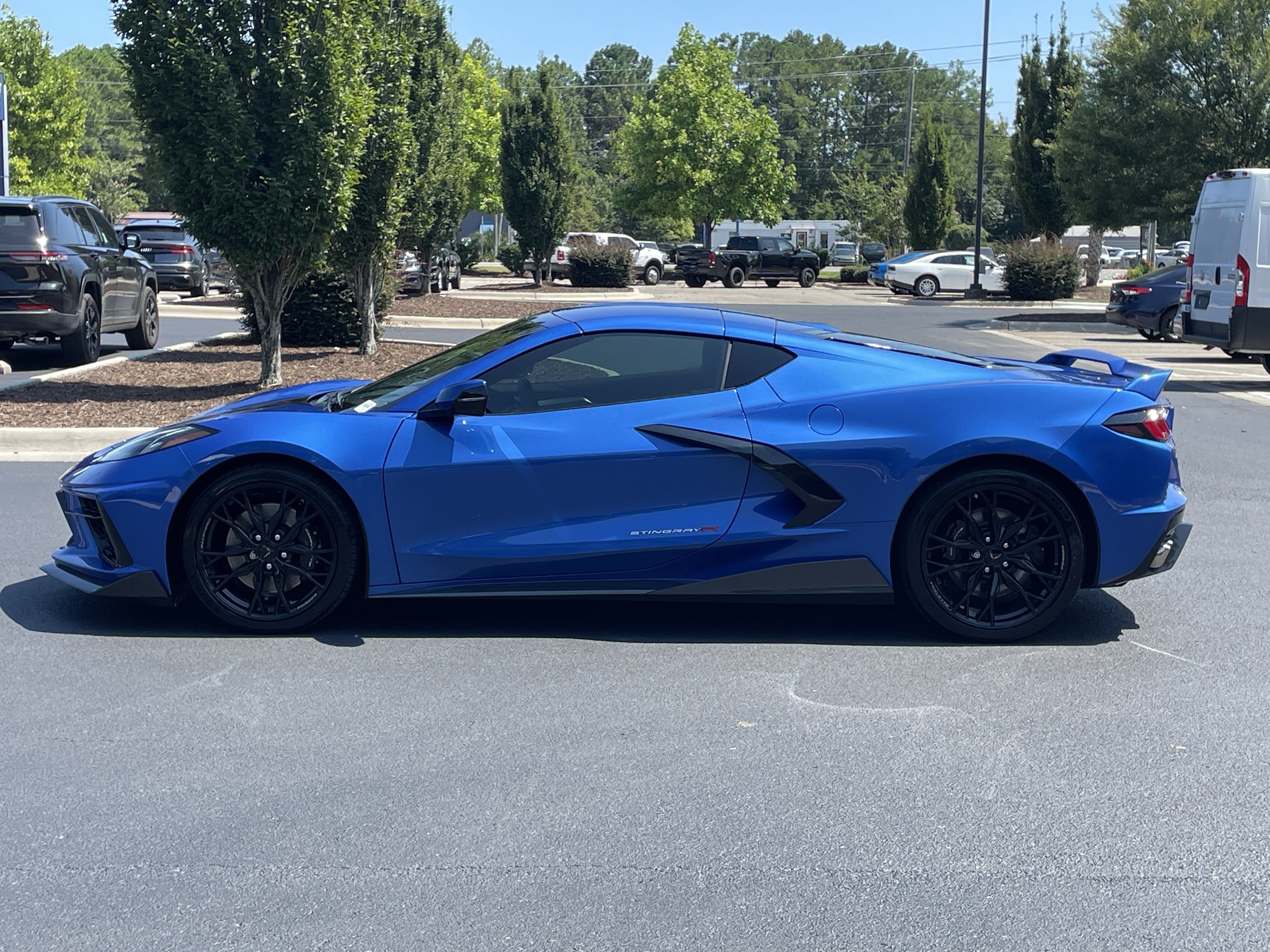 Used 2023 Chevrolet Corvette Stingray Premium Cpe w/ Z51 Performance Package RWD image 6