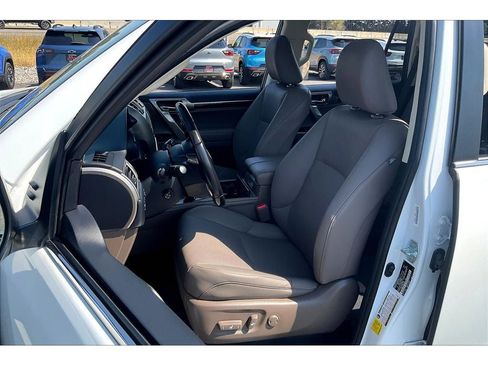Used 2021 Lexus GX 460 Premium image 27