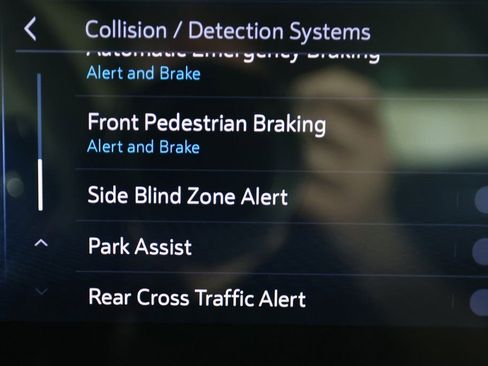 Used 2025 Chevrolet Corvette Stingray w/ Z51 Performance Package image 35