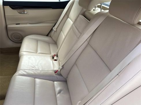 Used 2014 Lexus ES 350 w/ Luxury Package image 13