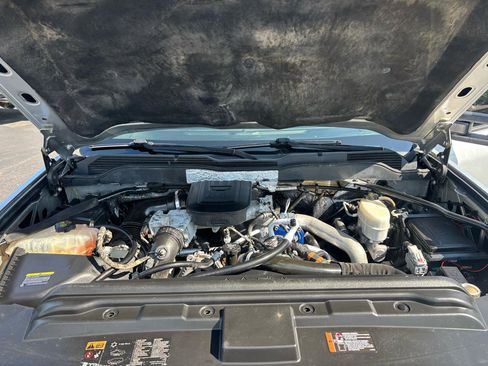 Used 2016 Chevrolet Silverado 3500 LT w/ LT Convenience Package image 16