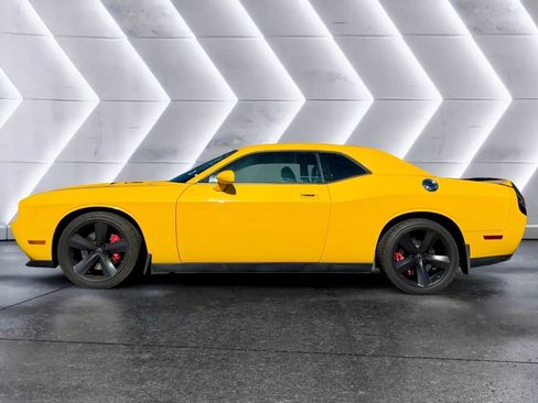 Used 2010 Dodge Challenger SRT8 w/ Special Edition Group image 4