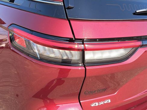 Certified 2024 Jeep Grand Cherokee Limited image 36